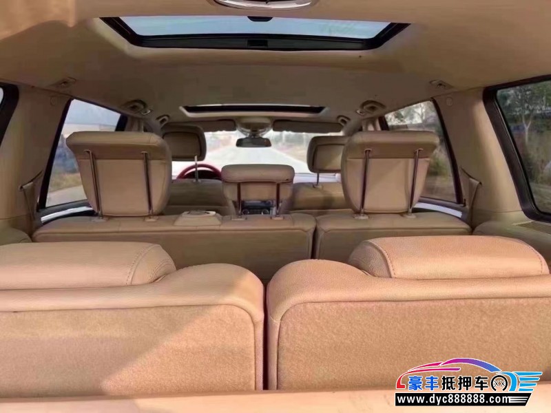 12年奔驰GL级轿车抵押车出售