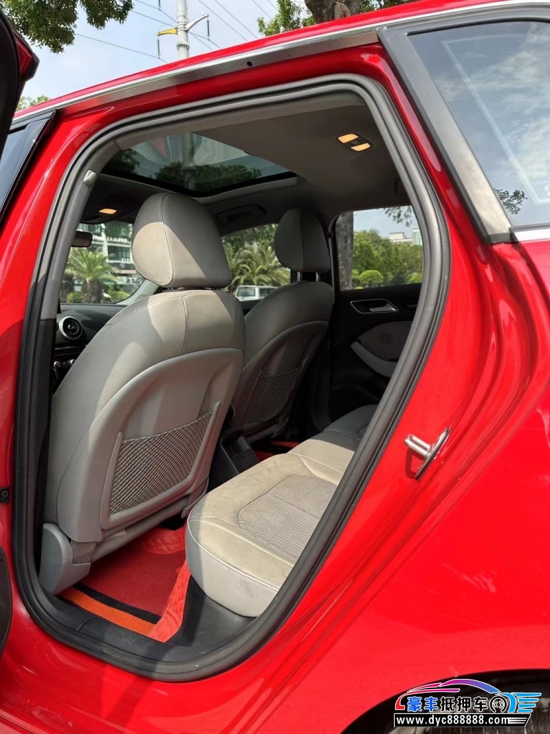 19年奥迪A3轿车抵押车出售