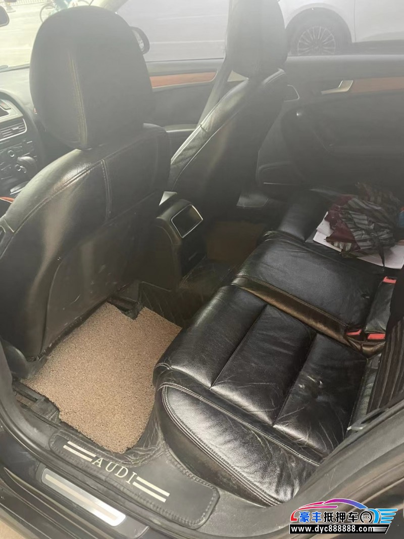 10年奥迪A4轿车抵押车出售