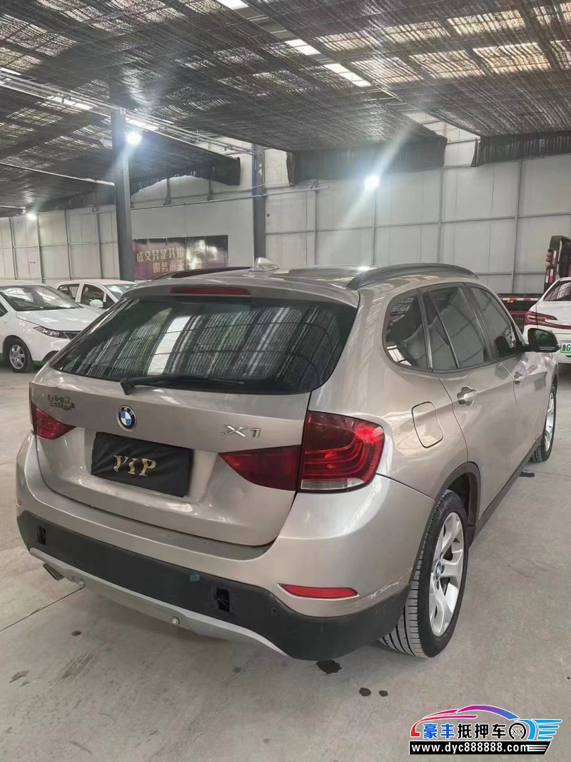 13年宝马X1轿车抵押车出售