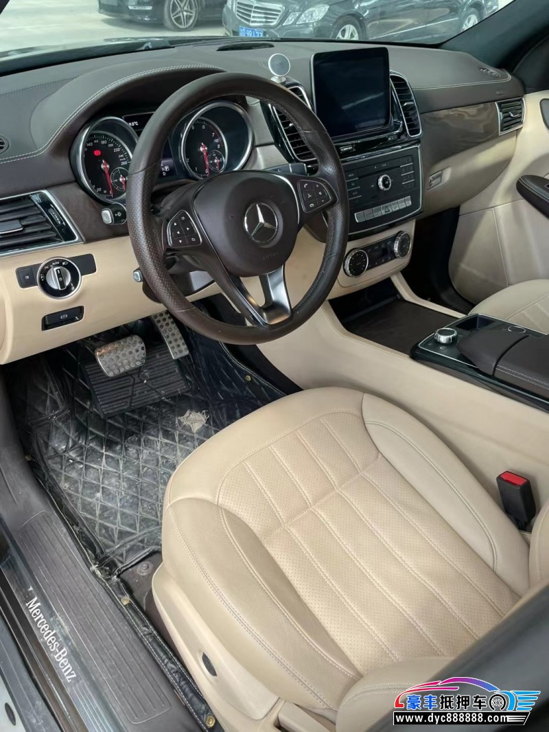 18年奔驰GLE轿车抵押车出售