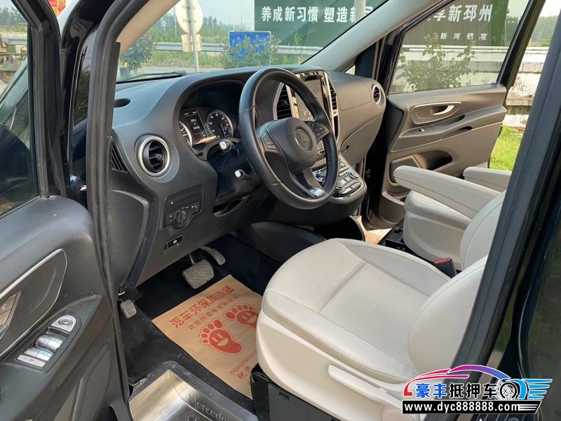 20年奔驰威霆轿车抵押车出售