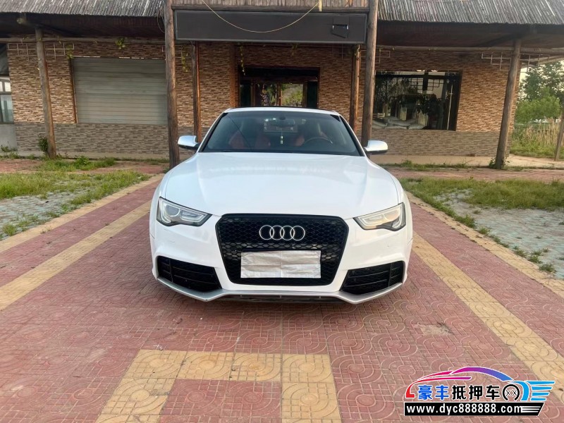 12年奥迪S5轿车抵押车出售