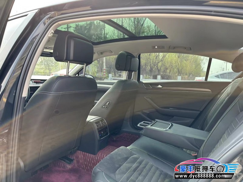 19年大众迈腾轿车抵押车出售