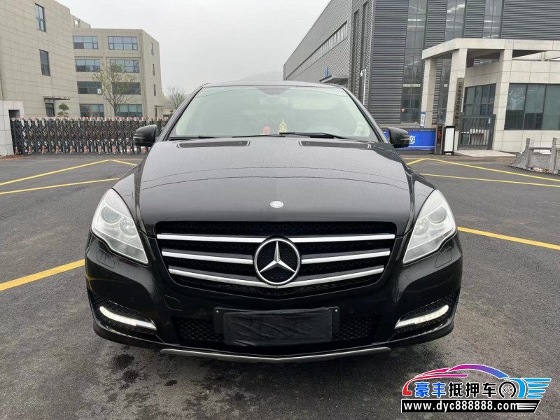 13年奔驰R轿车抵押车出售