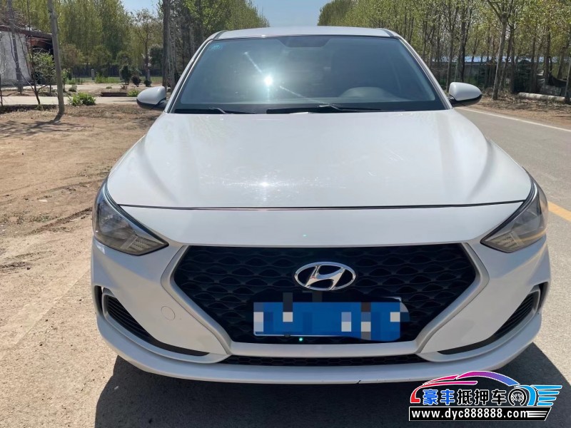 20年现代悦动轿车抵押车出售