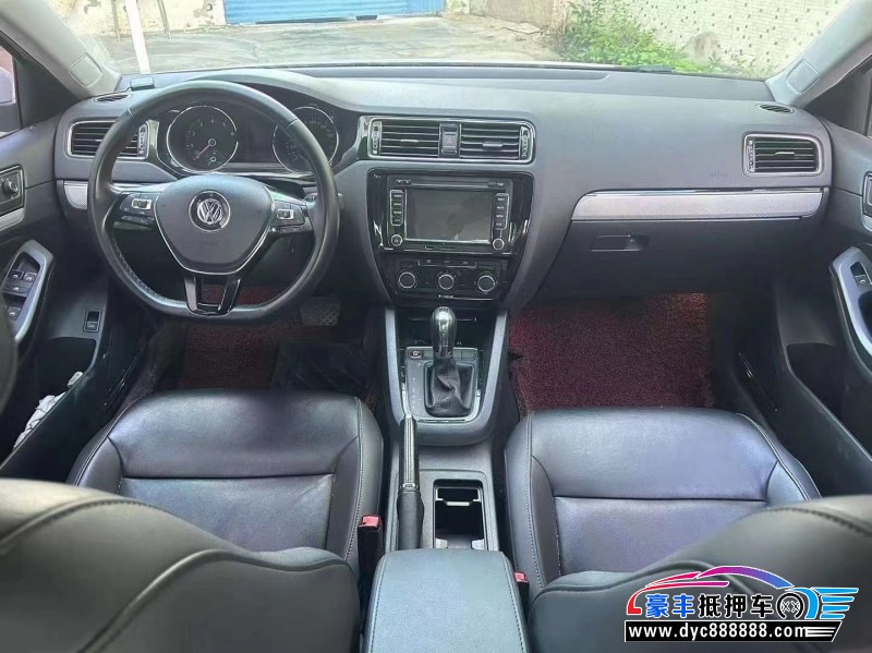 17年大众速腾轿车抵押车出售