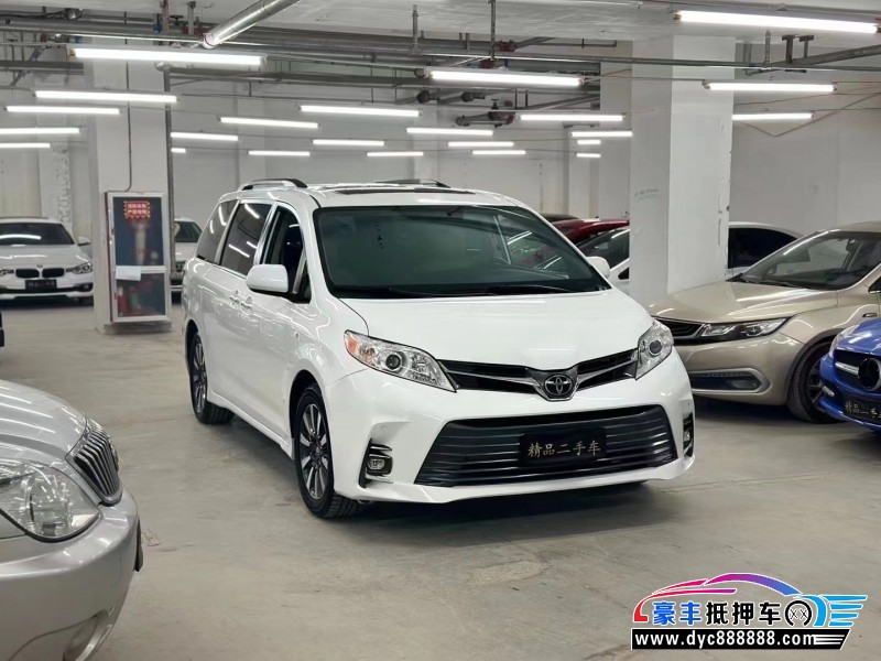 20年丰田塞纳轿车抵押车出售