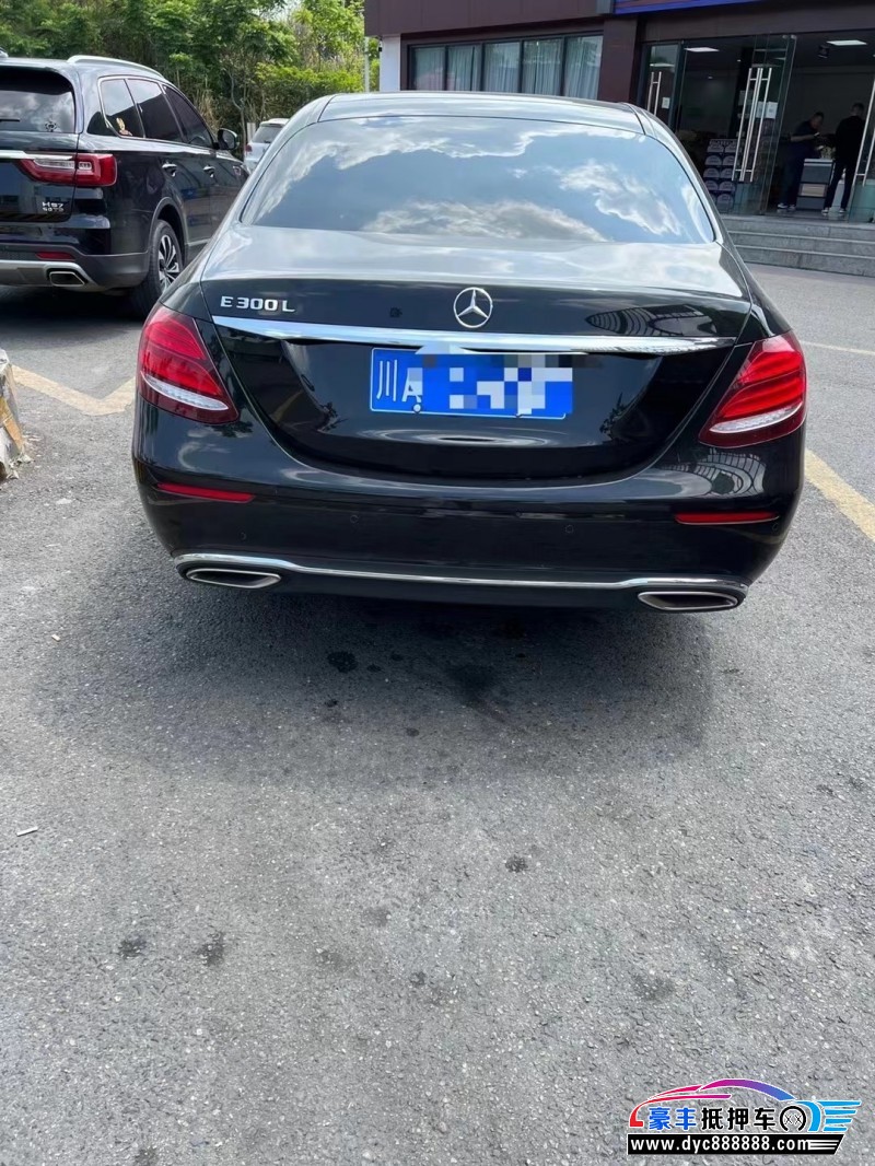 20年奔驰E轿车抵押车出售