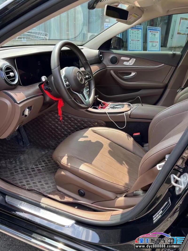 20年奔驰E轿车抵押车出售