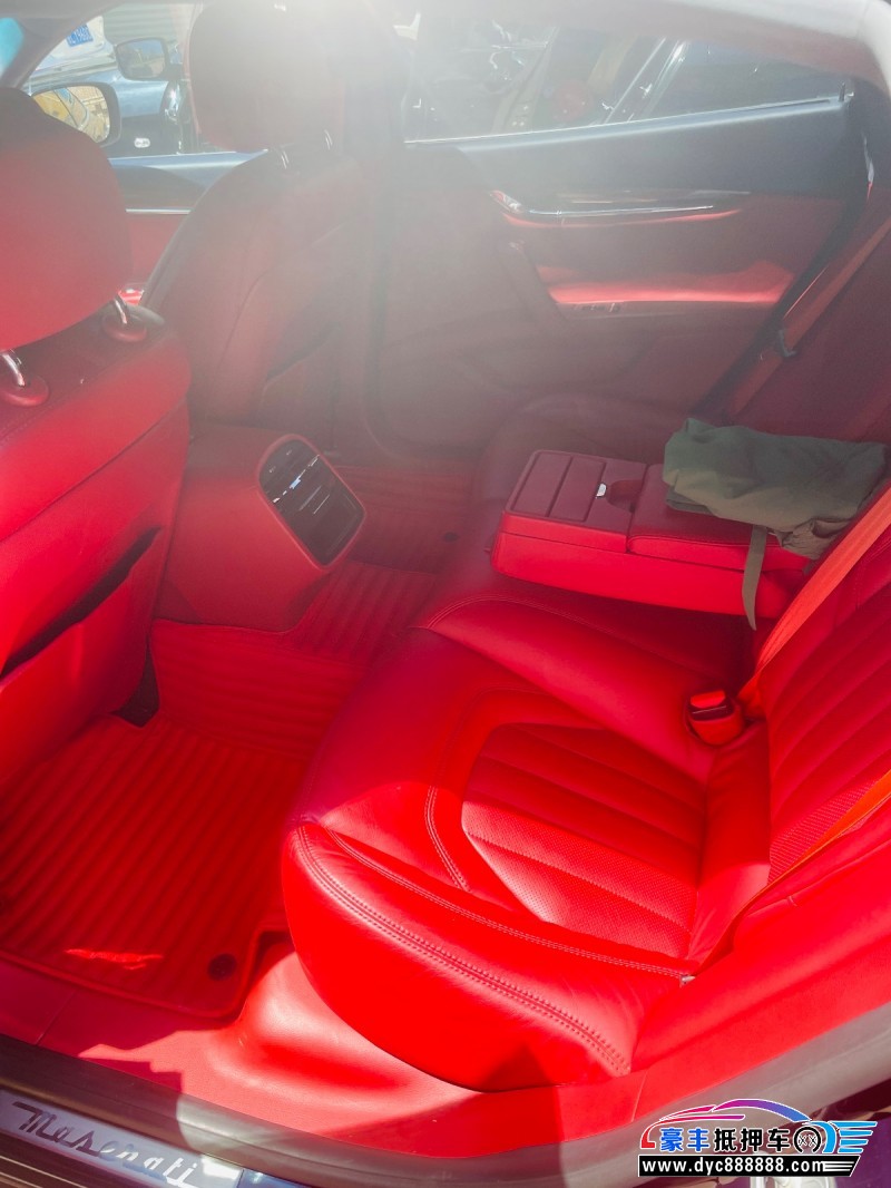 15年玛莎拉蒂总裁轿车抵押车出售