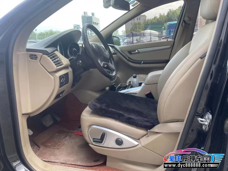 13年奔驰R轿车抵押车出售