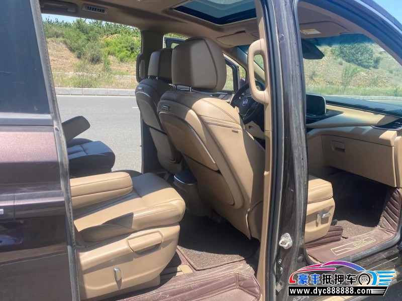 20年别克GL8SUV抵押车出售