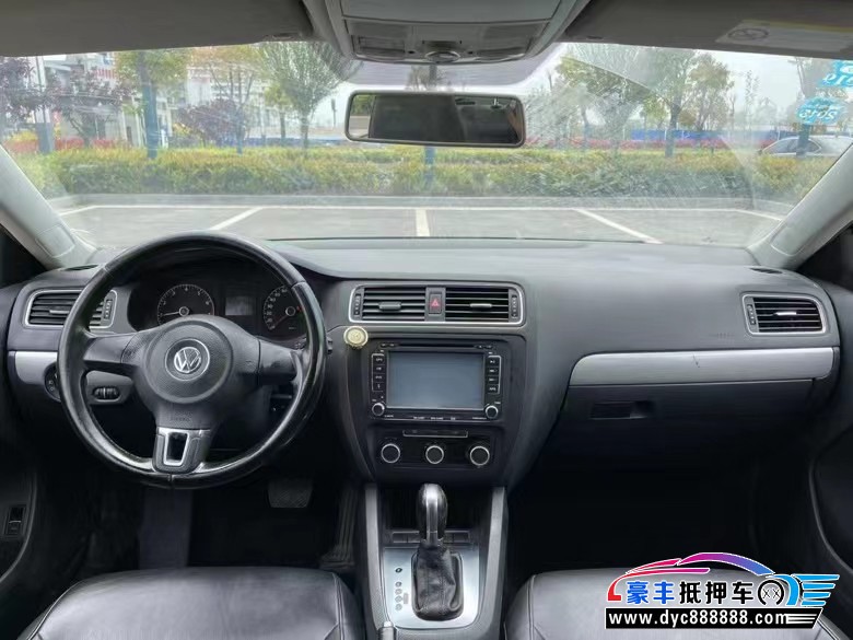 15年大众速腾轿车抵押车出售