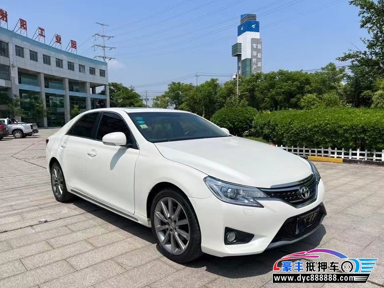 15年丰田锐志轿车抵押车出售