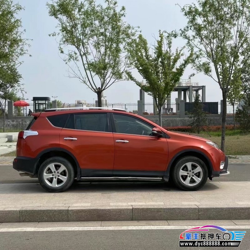 14年丰田RAV4荣放轿车抵押车出售