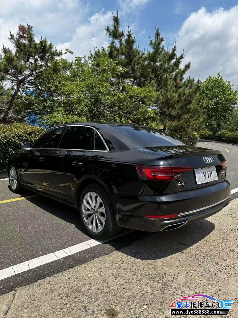 20年奥迪A4轿车抵押车出售