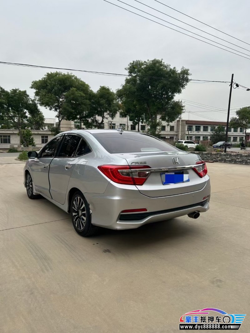 15年本田凌派轿车抵押车出售