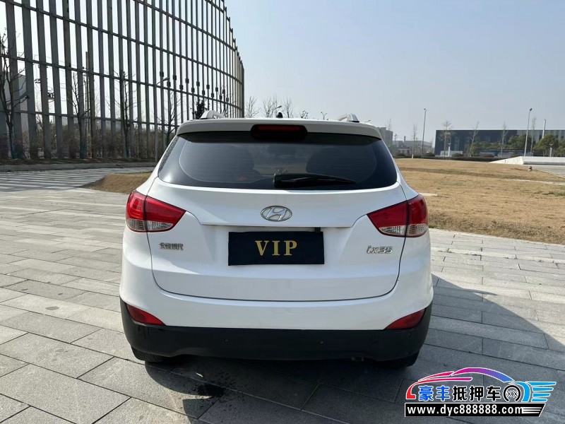 15年现代ix35轿车抵押车出售