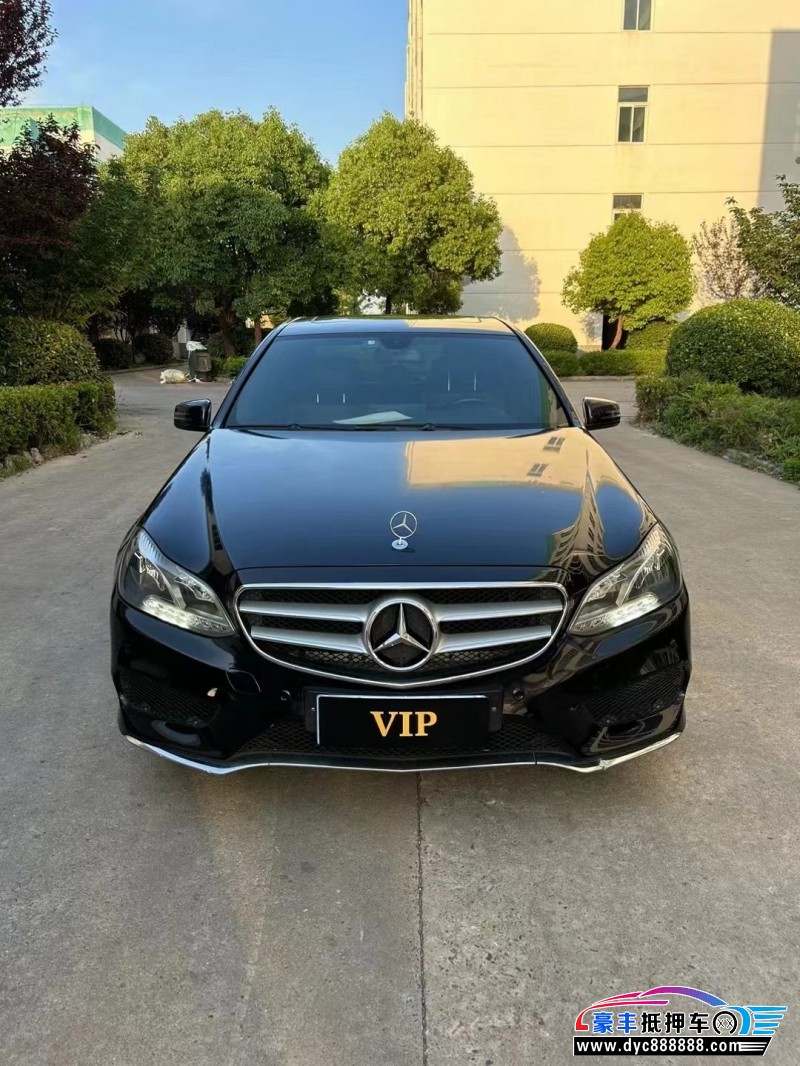 14年奔驰E级轿车抵押车出售