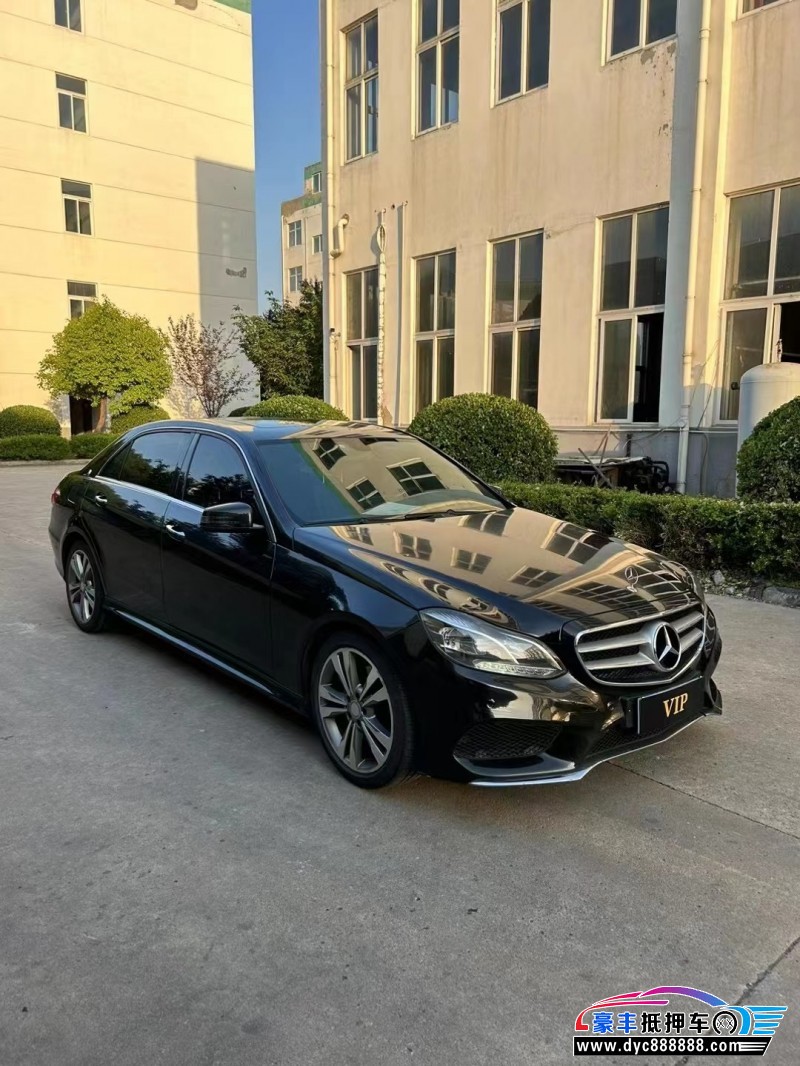 14年奔驰E级轿车抵押车出售