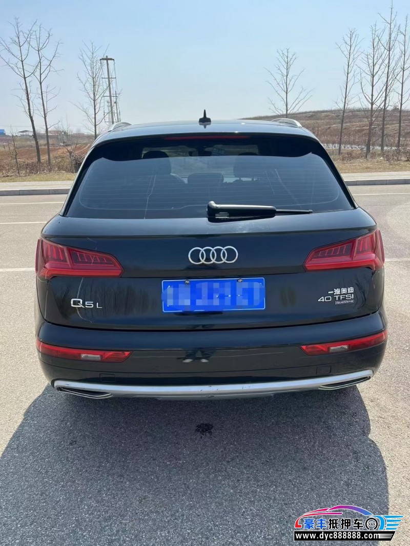 19年奥迪Q5轿车抵押车出售