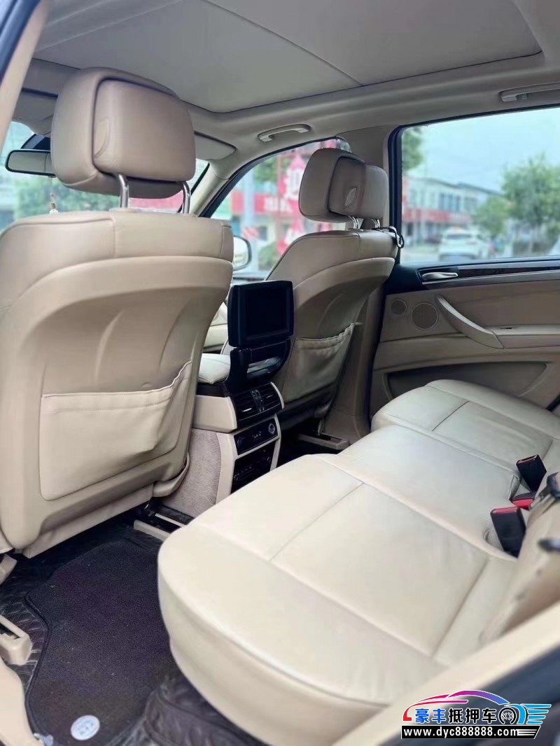 13年宝马X5SUV抵押车出售