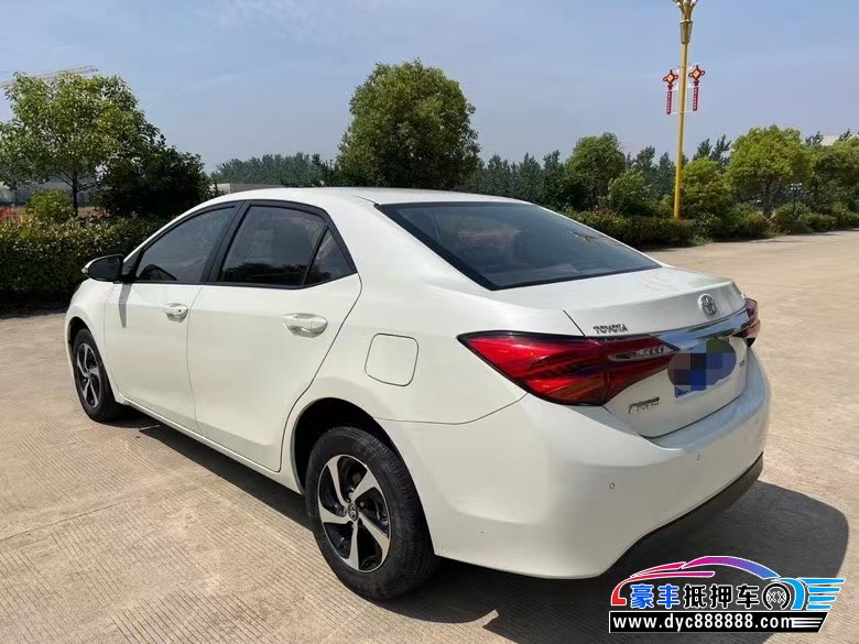 17年丰田雷凌轿车抵押车出售