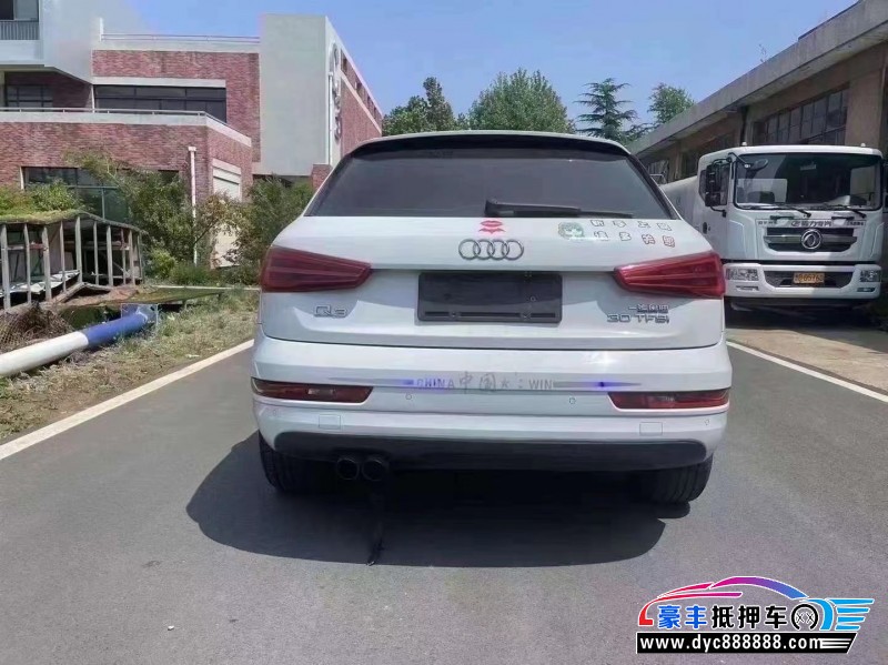 17年奥迪Q3轿车抵押车出售