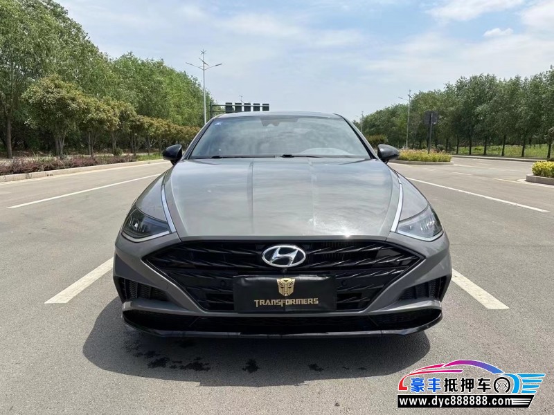 21年现代索纳塔轿车抵押车出售