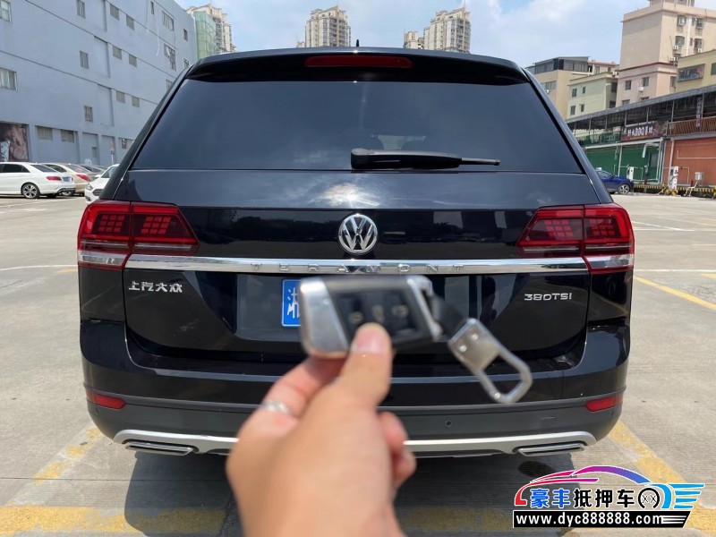 17年大众途昂轿车抵押车出售