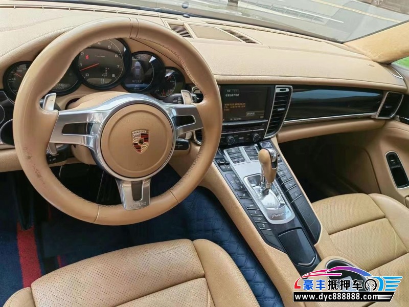 15年保时捷帕纳梅拉轿车抵押车出售