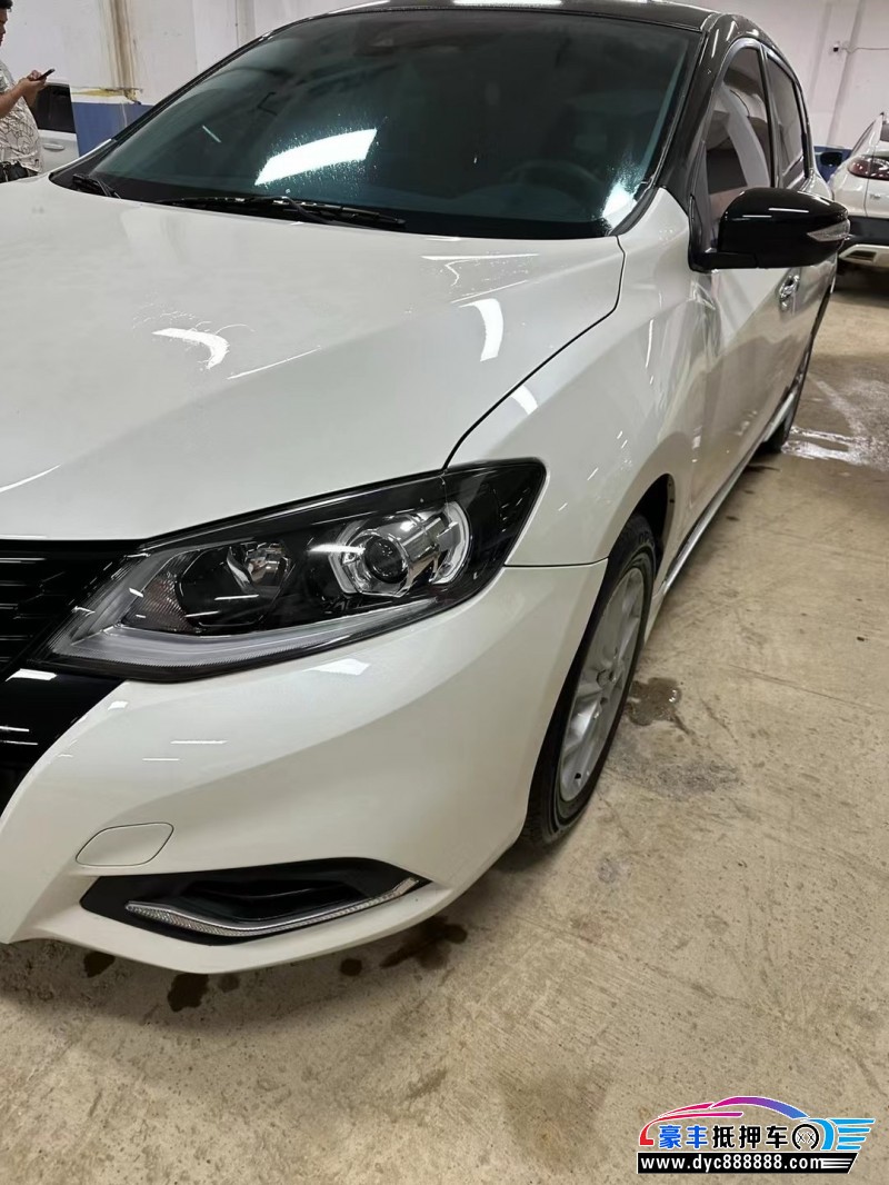 22年日产骐达轿车抵押车出售