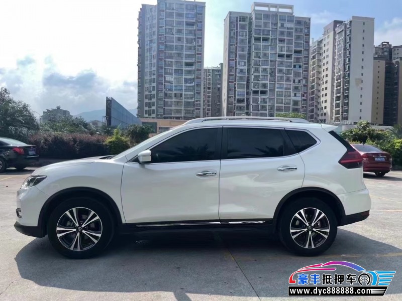 18年日产奇骏轿车抵押车出售