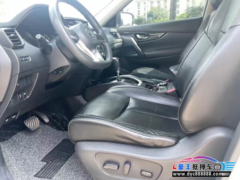 18年日产奇骏轿车抵押车出售