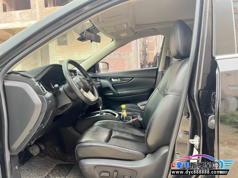 19年日产奇骏轿车抵押车出售