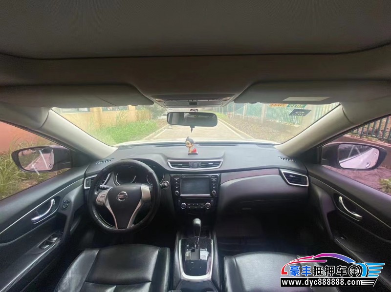 15年日产奇骏轿车抵押车出售