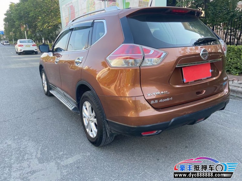 15年日产奇骏轿车抵押车出售