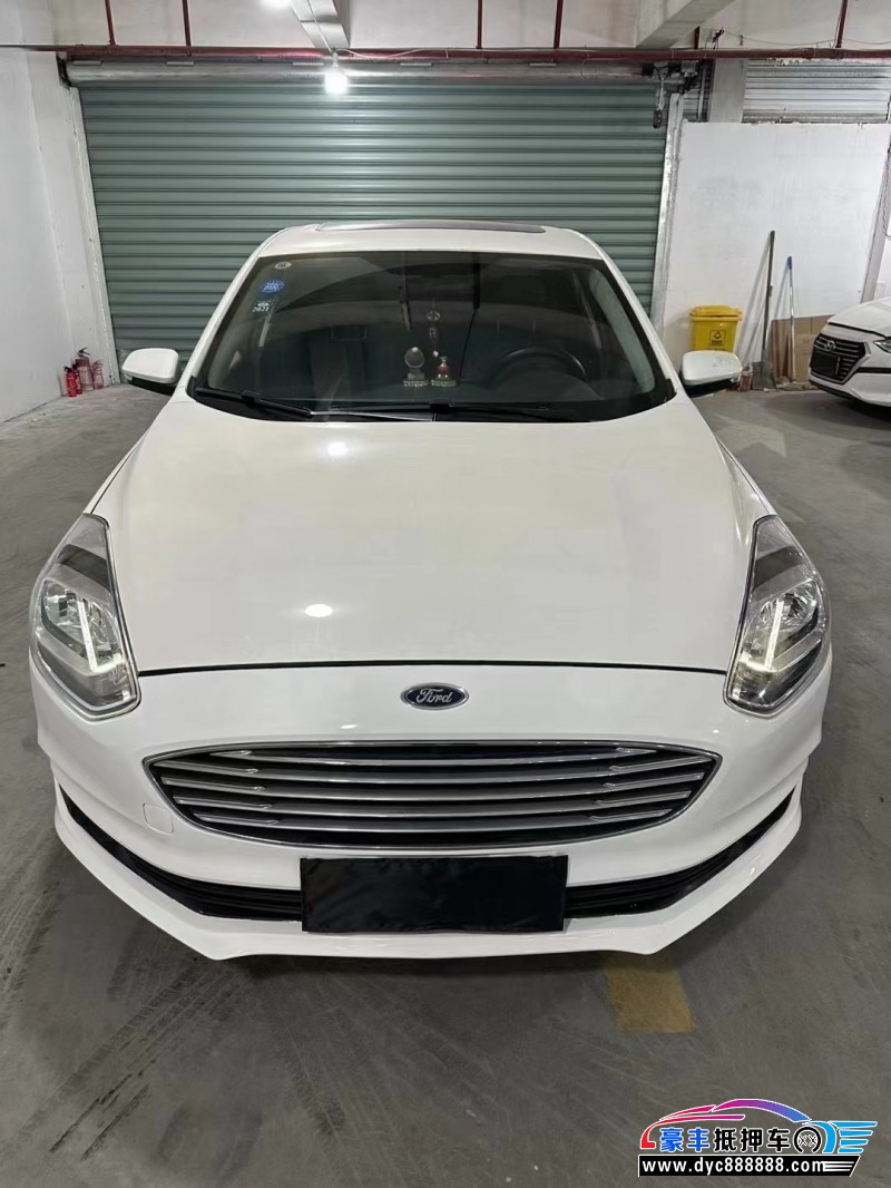 19年福特福睿斯轿车抵押车出售