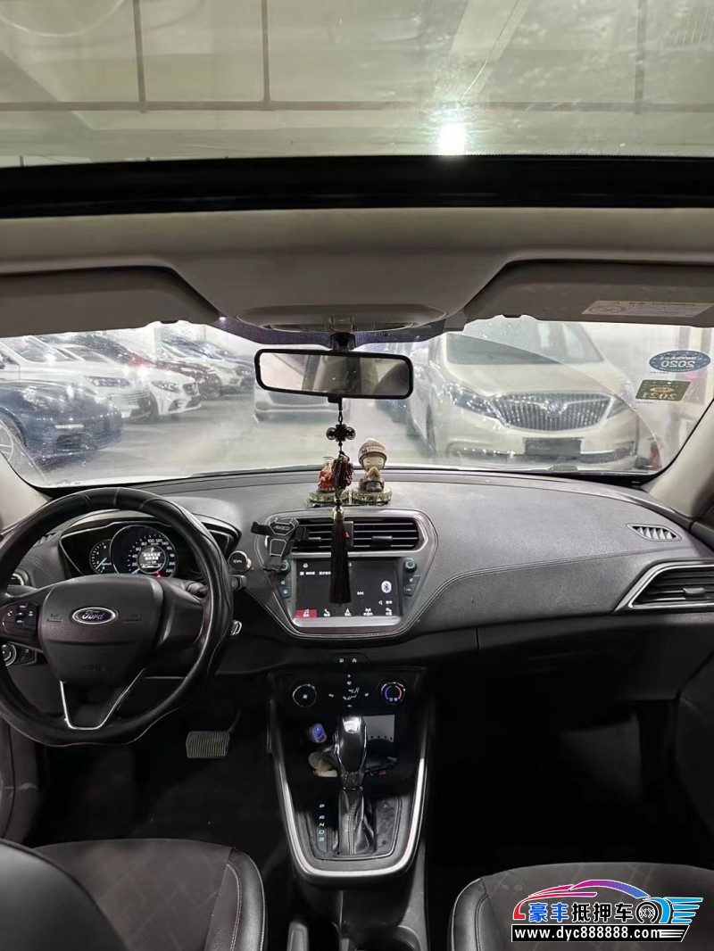 19年福特福睿斯轿车抵押车出售