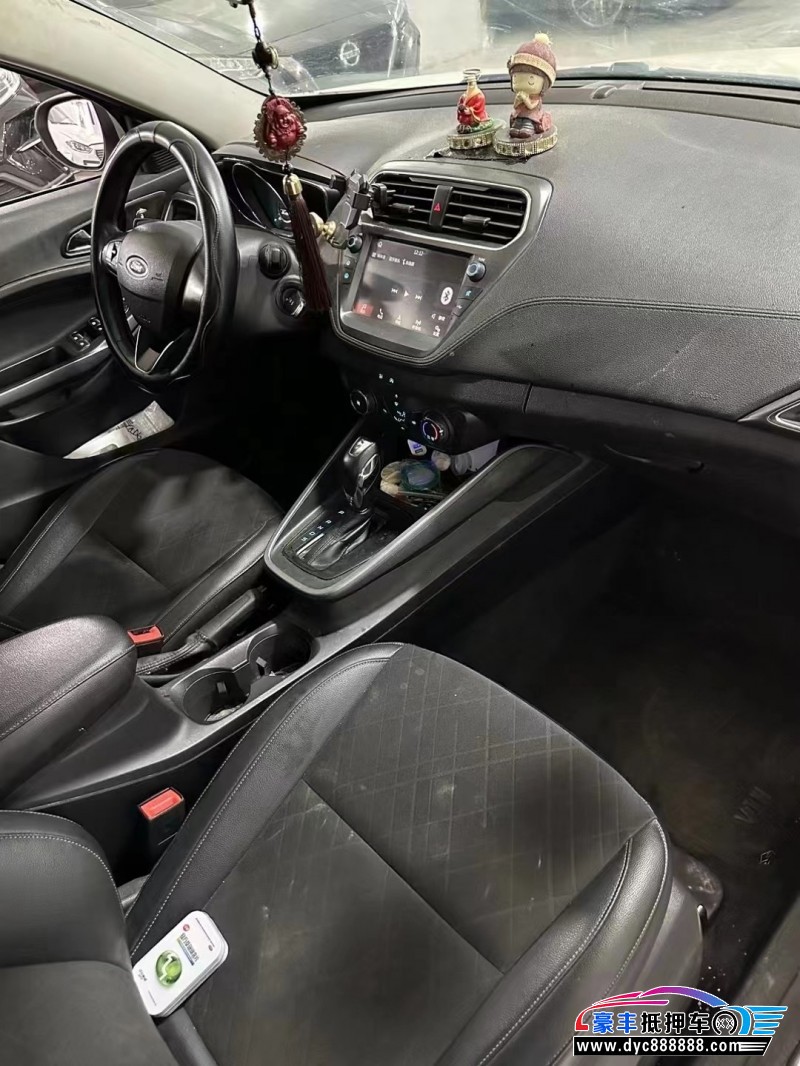 19年福特福睿斯轿车抵押车出售