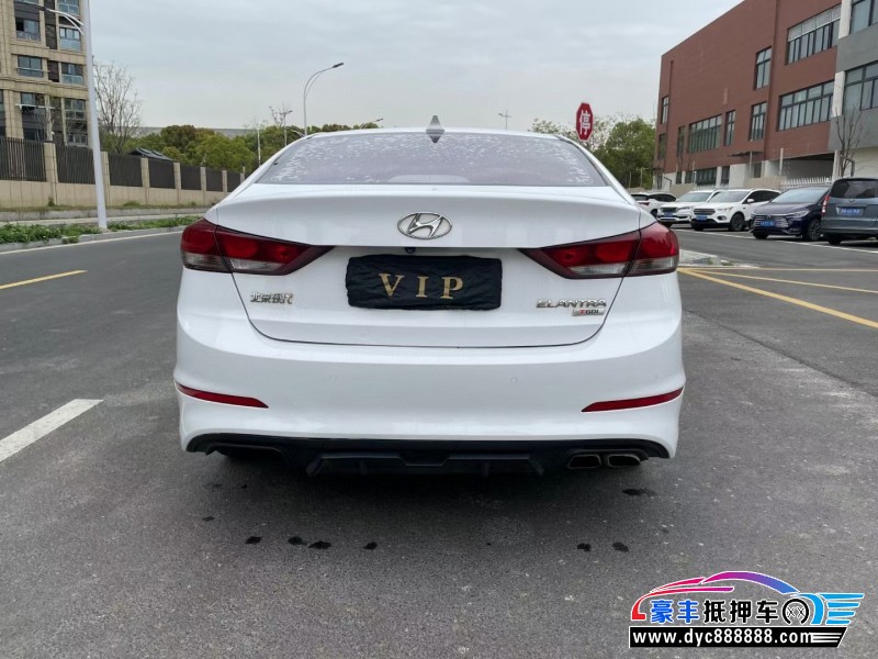 16年现代领动轿车抵押车出售