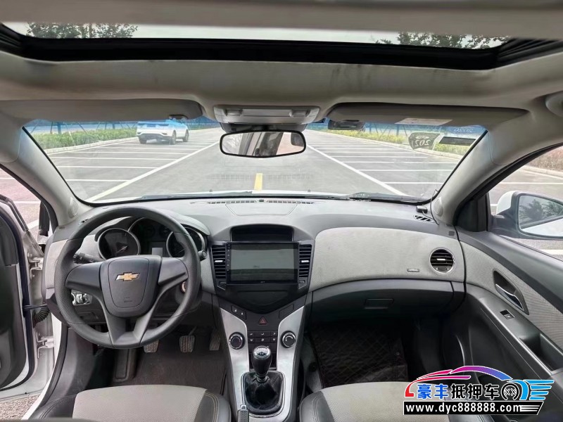 14年雪佛兰科鲁兹轿车抵押车出售