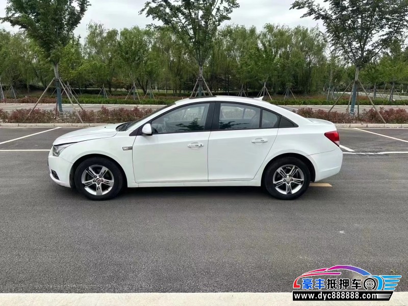 14年雪佛兰科鲁兹轿车抵押车出售