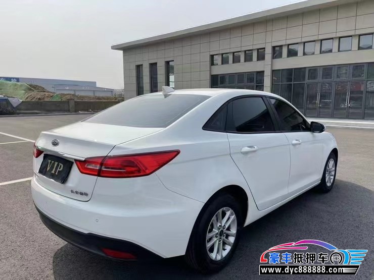 20年福特福睿斯轿车抵押车出售