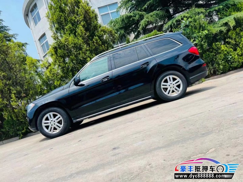 14年奔驰GL级轿车抵押车出售