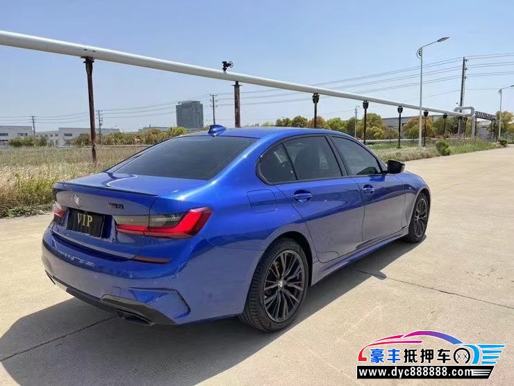 22年宝马3系轿车抵押车出售