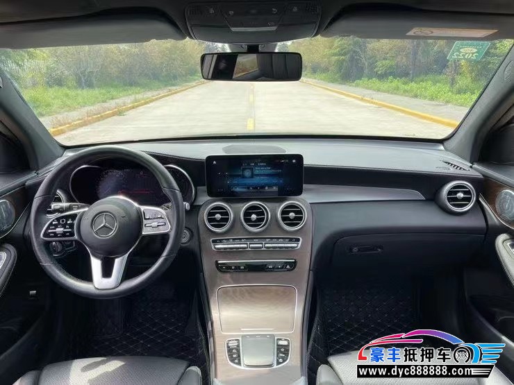 20年奔驰GLCSUV抵押车出售