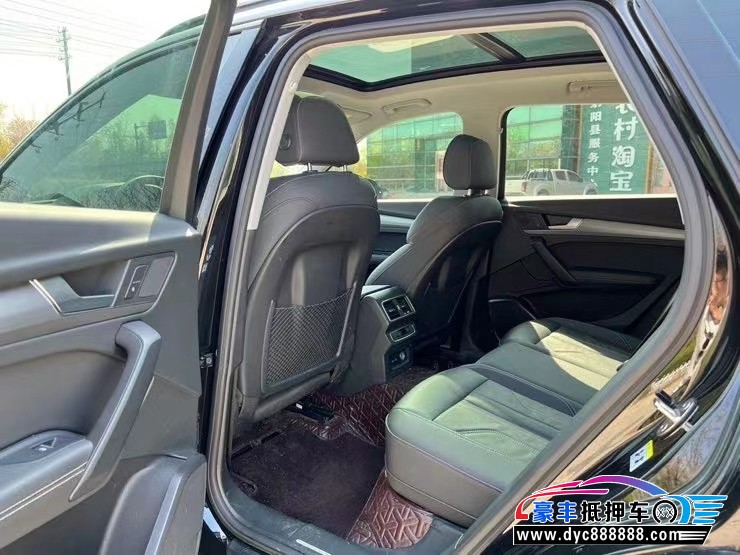 21年奥迪Q5轿车抵押车出售