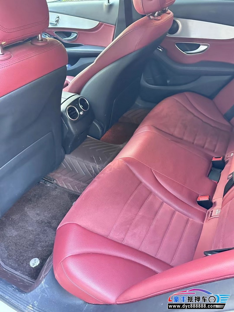 17年奔驰C轿车抵押车出售